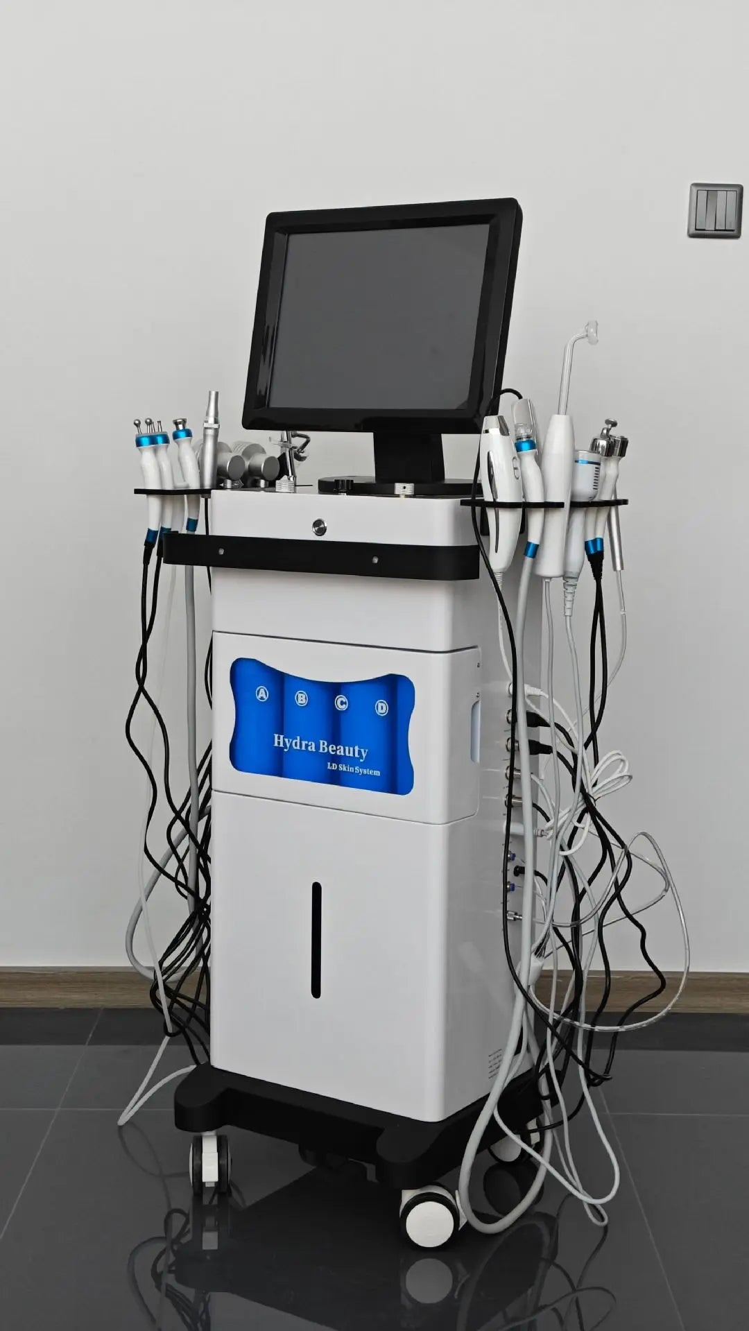 15 in 1 Multifunction Hydrafacial Dermabrasion Facial Hydrodermabrasion Ultrasonic Skin Testing Machine With Big Mechanical Pump hongruibeauty